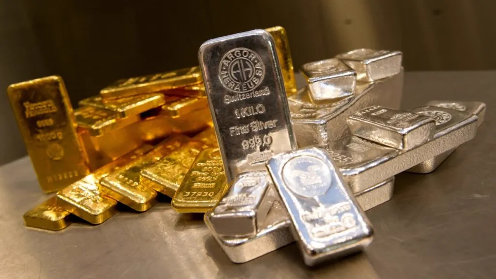 Gold- und Silberbarren aus Schweizer Prägung